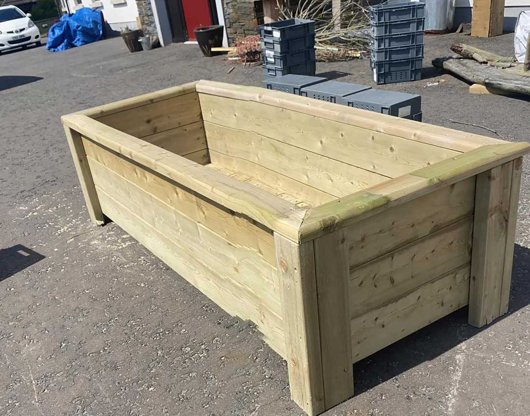 Kierons Woodworking Services large planter